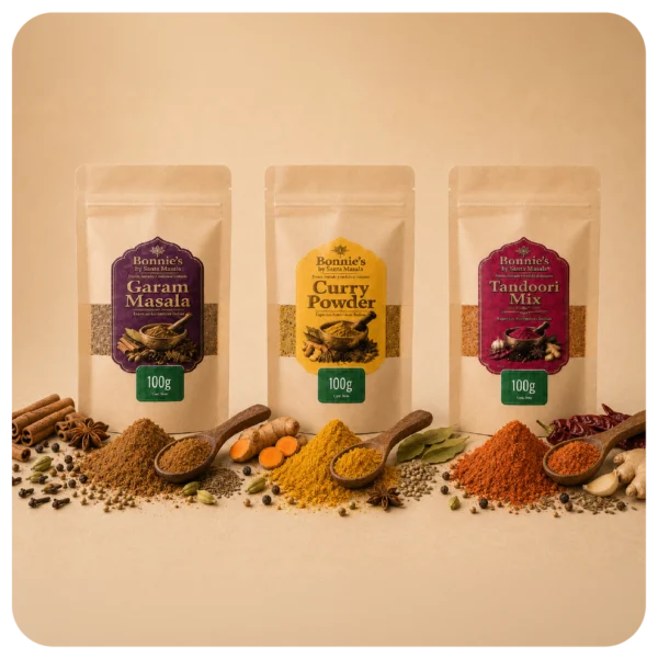 Combo de 3 especias Bonnie’s by Santa Masala con opciones de Garam Masala, Curry Powder y Tandoori Mix en presentaciones de 100 gramos.